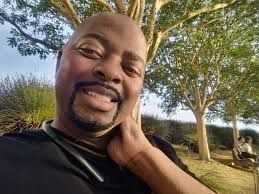 Introduction of new golden retriever member Luke