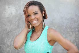 Gone are the days where black women feel that it's necessary to straighten their hair with chemicals or a pressing comb just to deal with it. Faux Locs How To Do Faux Dreads And Locs Hairstyles