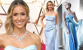Kristin cavallari rocked a glamorous high ponytail for the 2020 american music awards and us kristin cavallari's glamorous amas ponytail: Oscars 2020 Red Carpet Kristin Cavallari Channels Grace Kelly Daily Mail Online