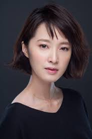 Birth date between 1982-10-17 and 1983-10-16, Female (Sorted by Death date  Descending)