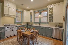 Rtr Media The Ponder House Home Town Hgtv House Hgtv Kitchens