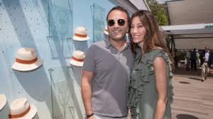 Mais tout petit, il vouait déjà le français thomas pesquet a décollé à bord d'une capsule de la société space x, et avec trois autres astronautes, pour rejoindre la station spatiale. Thomas Pesquet Ses Confidences Sur Sa Vie De Couple Pas Comme Les Autres Femme Actuelle Le Mag