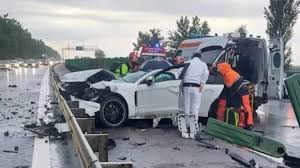 Jul 16, 2021 · primele imagini de la accidentul cu 20 de maşini de pe autostrada soarelui. TanÄƒrul Care A Murit In Accidentul De Pe Autostrada Soarelui Si A Salvat Fiul In Ultima ClipÄƒ Detalii CutremurÄƒtoare Olt Alert