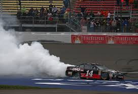 Alex bowman became the eighth different winner in nine races to start the 2021 cup series season. Clint Bowyer Can Thank Rain And Two Tires For His Win At Michigan