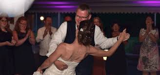 Spiele für sie ein bunt gemischtes programm von oldies, österreichischen songs. Hochzeit Musik Alleinunterhalter Hochzeit Hochzeit Musik