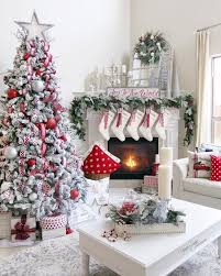 19 Festive Christmas Living Room Decor Ideas In 2020 Elegant Christmas Decor Red Christmas Decor Christmas Room Decor