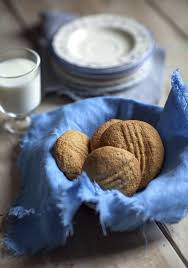 Biscuits A La Melasse Recette Biscuits Recette Dessert