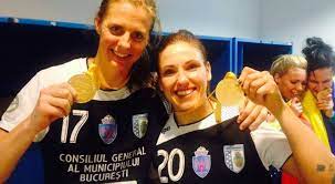 Linnea marie torstenson (born 30 march 1983)1 is a swedish female handballer who plays as a left back for nice handball. Linnea Torstenson Flickvan Nyfikna Manniskor