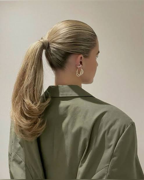 35 Trendy And Sexy Slick Back Ponytails - Styleoholic