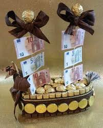 Ihr könnt es sehr gut mit geldscheinen spicken und dem. Schiff Geldgeschenk Zum Geburtstag Weihnachten Sussigkeiten Geschenk Geschenke Selbstgemachte Geschenke Hochzeit