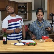 It has 4186 total plays and has been rated 77.1% (4 like and 2 dislike), fun and happy everyday. Food Crush Inc Was Live Food Crush Inc