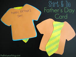 This printable template makes it quick and easy and there is space to write the top 5 reasons why your dad is so awesome on the inside #fathersday #papercrafts #kidscrafts #handmadecards. Shirt And Tie Father S Day Card Cute Diy Projects