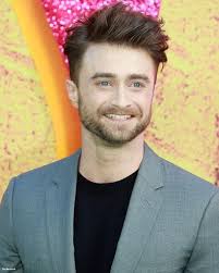 21 times male celebrities came out as straight