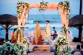 When we talk about indian weddings the word 'hefty' comes in a package deal. 12 Indian Wedding Themes To Serve As Wedding Inspiration