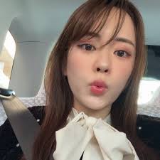 moe aoki (@aaa_ooo_mmm)