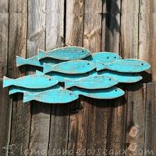 Decoration Murale Ambiance Marine Banc De Poissons En Bois Recycle Peint En Bleu Turquoise Fini Decoration Murale Bois Poisson En Bois Poissons En Bois Flotte