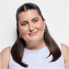 Feeling very grateful to wrap up the year with the Alpha Digital Bold Award  for 2025 🏆 A big thank you to my colleagues for recognising this and  voting for me -