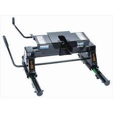 5th wheel hitches are designed to carry considerably heavier loads relative to the standard ball hitch. Reese 16k Fifth Wheel Hitch 30075 4wheelparts Com