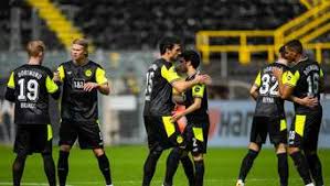 Selbst einige geimpfte solidarisieren sich und wollen keine ausgrenzung beim bvb. Bvb Bremen Im Spezial Trikot Klub Reagiert Jetzt Auf Ausverkauf Bvb