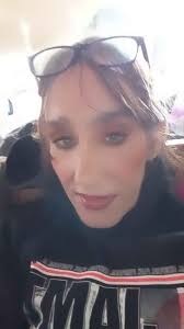 What are the requirements for a male roommate?