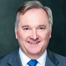 Netflix offered to sell in 2000. The price? $50 million. Blockbuster didn't  just say no. They laughed them out of the room. At the time, Blockbuster  was unstoppable. 9,000 stores. $6 billion