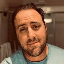 Jeremy Pratt's Instagram, Twitter & Facebook