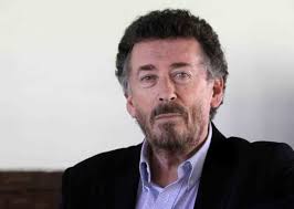 Robert Powell talks about ancestors and his latest show