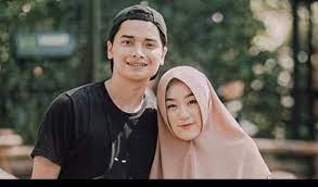 Alvin faiz geram perceraiannya dikaitkan dengan poligami, terkuak alasan masih bisa ceria. Usai Keburukannya Diungkap Larissa Chou Alvin Faiz Aku Gak Separah Yang Dia Katakan