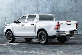 トヨタ 13年ぶりにピックアップトラックの新型 ハイラックス を日本で発売 ジープ グラディエーター ハイラックス ピックアップトラック