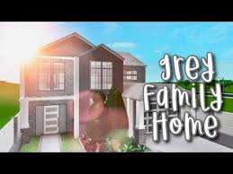 I could spend hours searching for any red, white, and blue decorations on pinterest. Bloxburg Grey Family House Youtube Bloxburg House Ideas House Ideas Bloxburg Two Story House Design