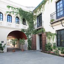 Located in cordoba city center, eurostars azahar offers a great night of sleep so you're well rested for the next day. Hospes Palacio Del Bailio Cordoba Offizielle Website