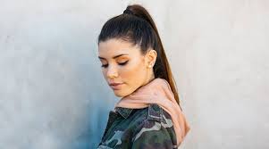 Today, i'm showing you the flipped ponytail updo! 11 Cute Ponytail Hairstyles Easy Ponytail Styles Garnier