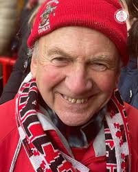 We have just heard of the sad passing of Dave Cremer. Dave played for  Canning Town in the 70's and 80's and was a hard as nails defender who took  no prisoners.