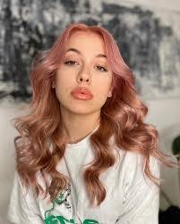 Sandra Easley's Instagram, Twitter & Facebook