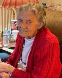 Evelyn Rackley's Instagram, Twitter & Facebook