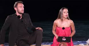 Ieri i fans di temptation island vip sono venuti a conoscenza di un vero e proprio scoop nel corso della prima parte dello speciale di uomini e andrea zenga infatti ha rivelato che andrea cerioli prima di entrare a temptation island si è recato nel suo paese per informarsi su di lui e la sua. Temptation Island Vip Andrea Zenga Com E Finita Con Alessandra Radio Deejay