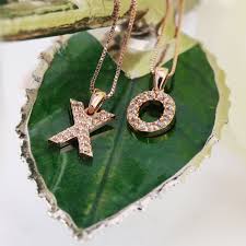 The flower for a 10th wedding anniversary is the daffodil. Top Jewelry Gifts Ideas For The 10th Wedding Anniversary Diamond Wish