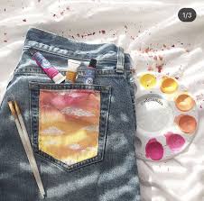 We Could Paint On The Back Pockets Something Easy And Cute Like This Painted Clothes Diy Painted Jeans Diy Clothes
