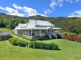 55 Top Australian Farmhouse Style Design Ideas Farmhousestyle Farmhousekitchen Farmhousebedroom Queenslander House House Exterior Australian Homes