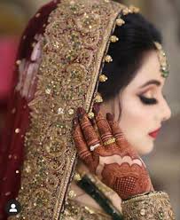Pin By Aqsashahid On Bridel In 2020 Pakistani Bridal Makeup Beautiful Indian Brides Bridal Dresses Pakistan