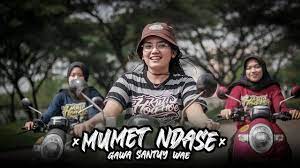 Mumet Ndase Kuli Hoa Hoe Lagu Lirik Lagu Bernyanyi