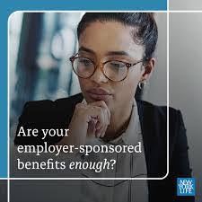 Amy Lenderman's Instagram, Twitter & Facebook