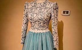 أفضل 10 موديلات لفساتين السواريه الشانيل للمحجبات موضة 2019 dresses formal dresses dresses with sleeves