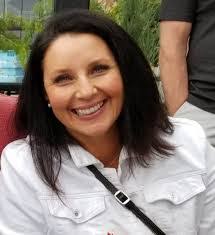 Sandra Curran's Instagram, Twitter & Facebook