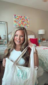 MY OLE MISS RISH BAG🫶🏻🫶🏻🫶🏻 #olemissrush #rushtok #rushbag  #universityofmississippirush #olemissbound #whatsinmyrushbag #rush  #sororityrecruitment