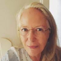 Martha Hawley's Instagram, Twitter & Facebook