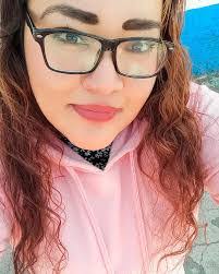 Mari Ramirez's Instagram, Twitter & Facebook