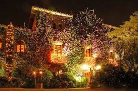 The menu represents catalan gastronomy with a hint of contemporary mediterranean. Can Travi Nou Dress Code