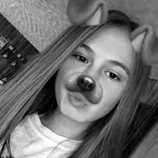 Mackenzie Beal (@kenzieee9713)