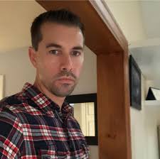 What is wrong with the Balance 9 hot tub displaying dashes?